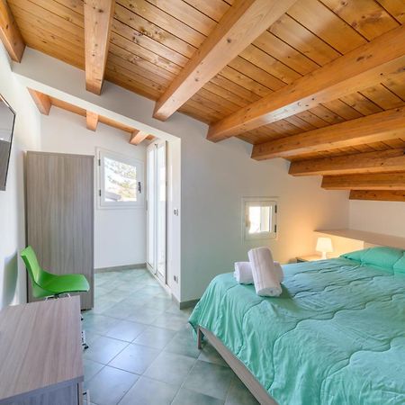 Archimede, Appartamento Con Vista In Centro A Marina Di Ragusa Extérieur photo