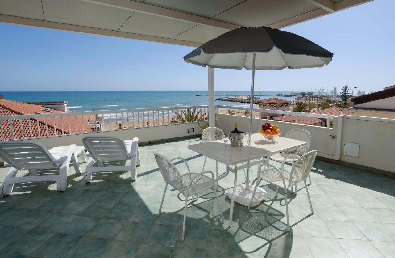 Archimede, Appartamento Con Vista In Centro A Marina Di Ragusa Extérieur photo