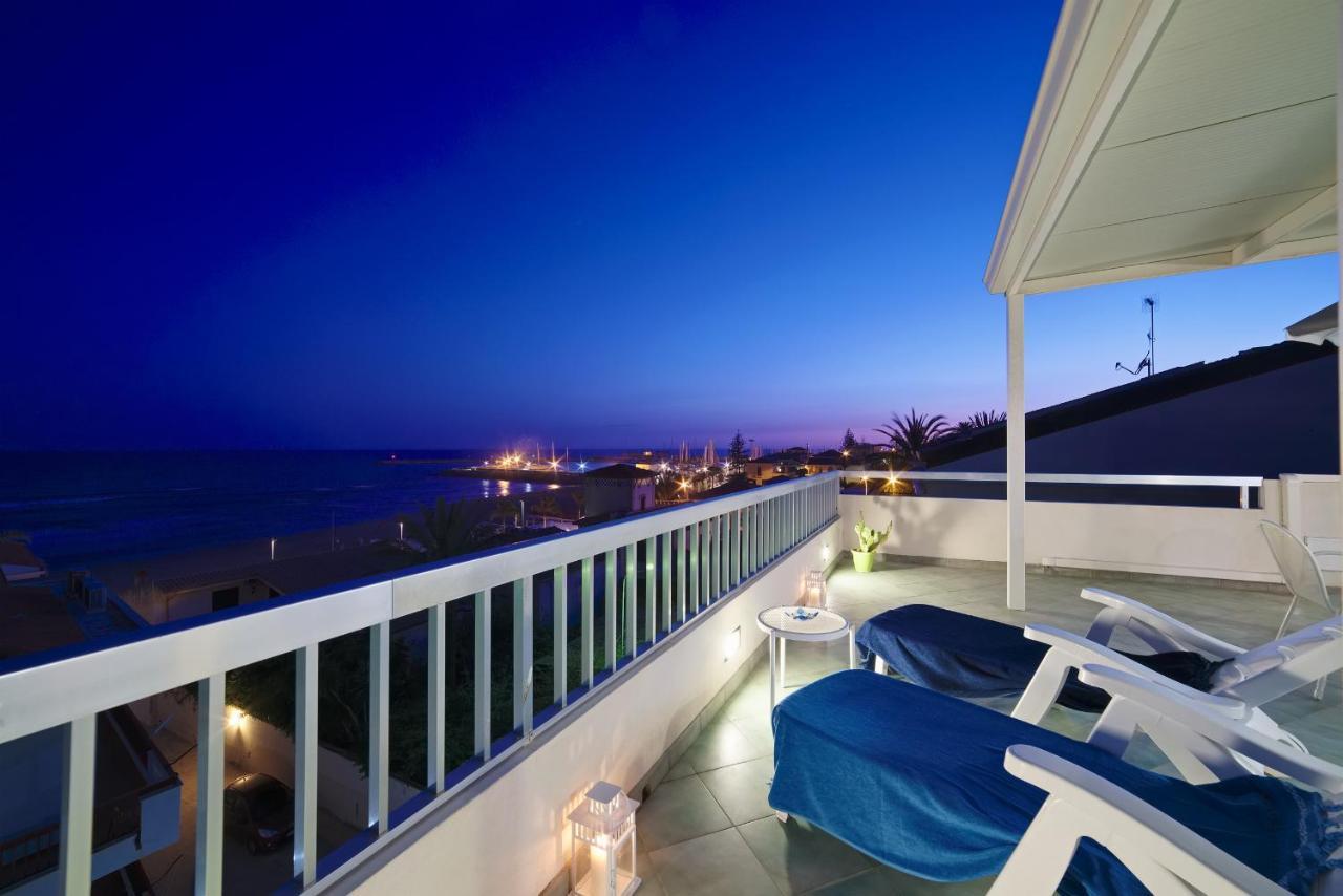 Archimede, Appartamento Con Vista In Centro A Marina Di Ragusa Extérieur photo