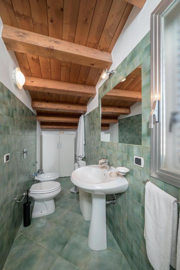 Archimede, Appartamento Con Vista In Centro A Marina Di Ragusa Extérieur photo
